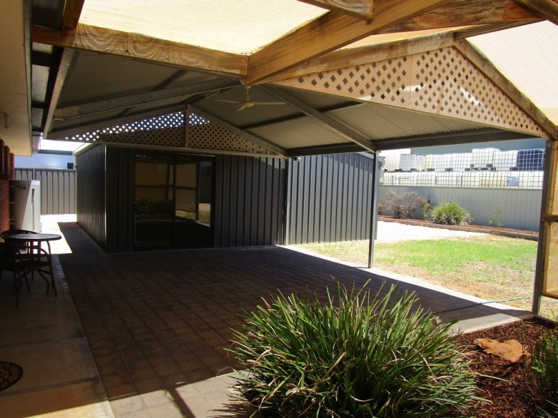 5 Scarborough Court, Renmark SA 5341