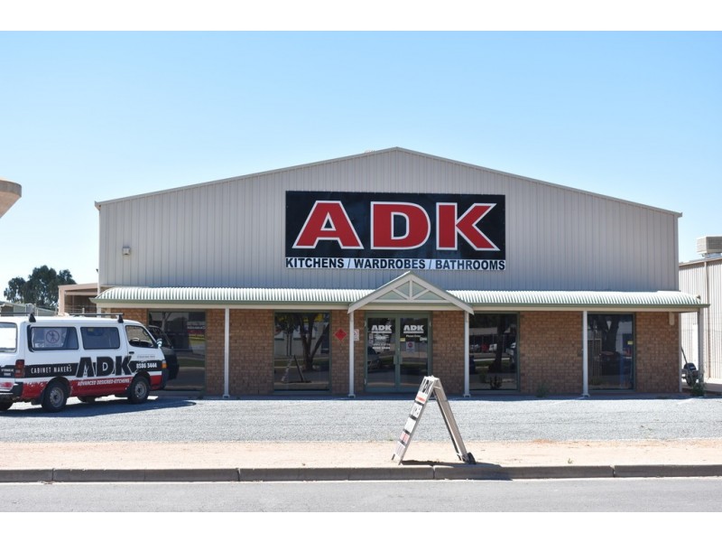 251 Renmark Avenue, Renmark SA 5341