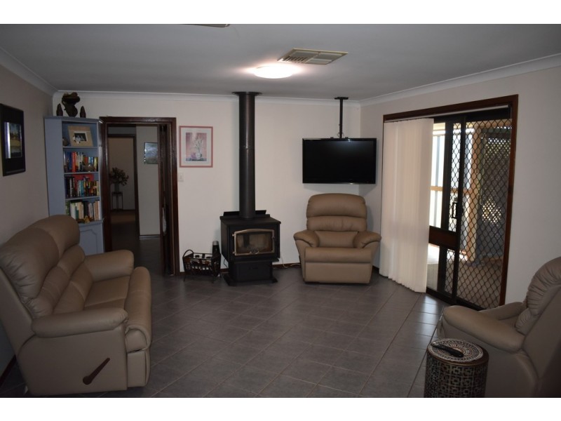 252 Cucumunga Street, Renmark SA 5341