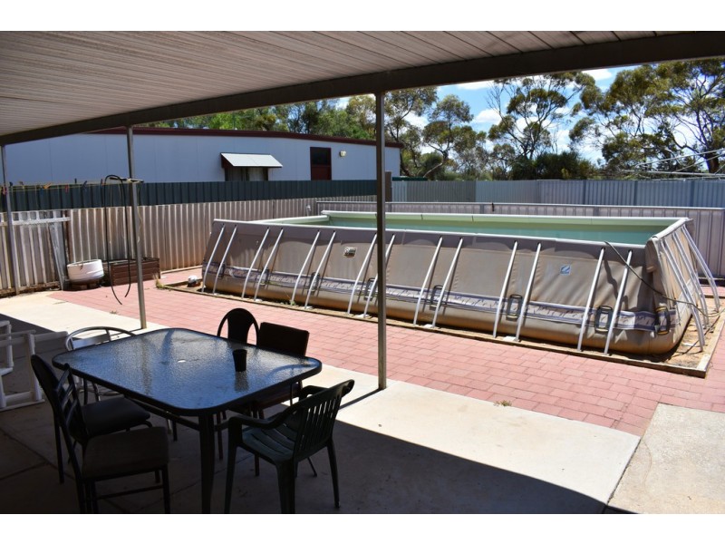 7-9 Anderson Street, Glossop SA 5344