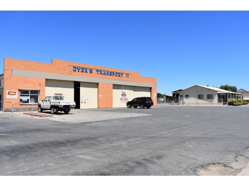 271 Renmark Avenue, Renmark SA 5341