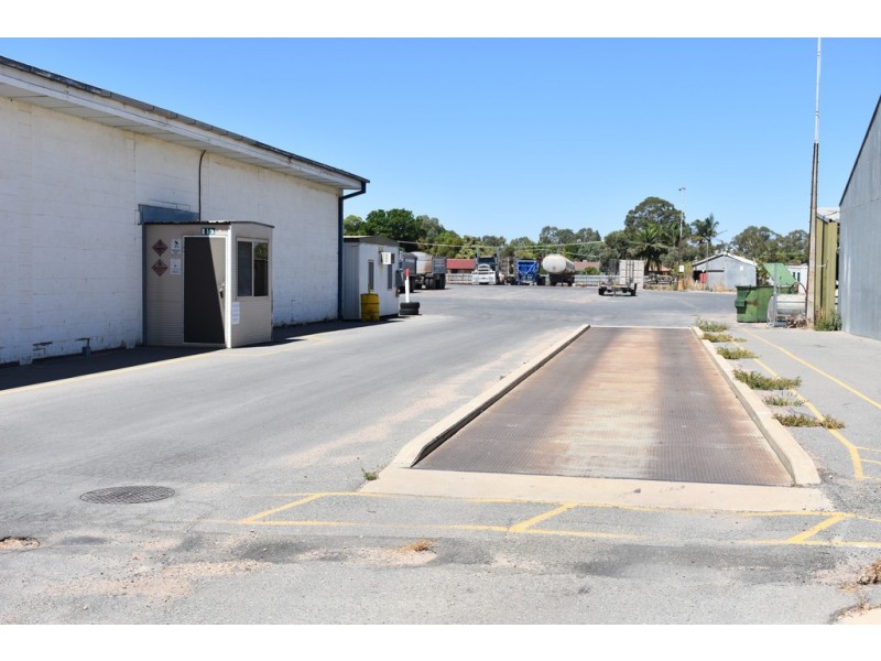 271 Renmark Avenue, Renmark SA 5341