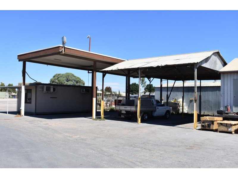 271 Renmark Avenue, Renmark SA 5341