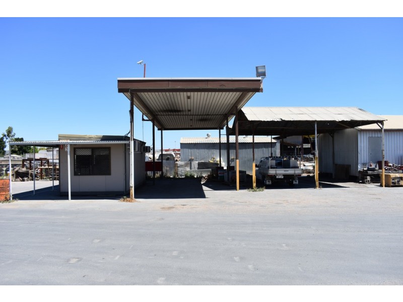 271 Renmark Avenue, Renmark SA 5341