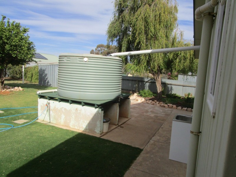 4 Betty Street, Loxton SA 5333