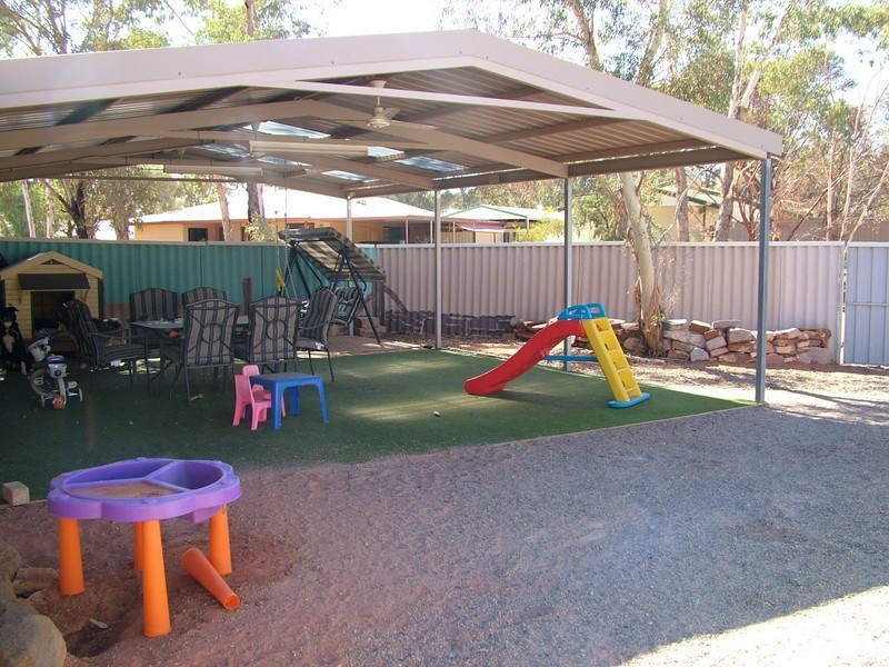 2 WANGIANNA STREET, Roxby Downs SA 5725