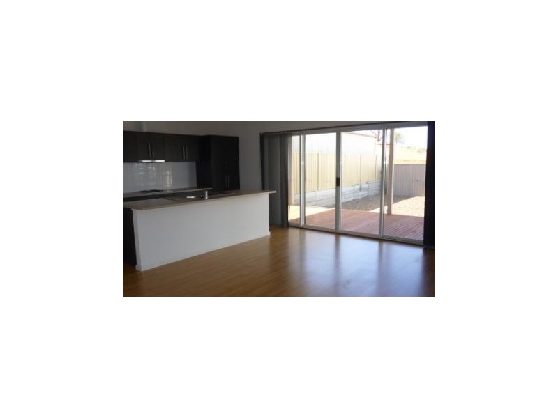 19a PLANIGALE, Roxby Downs SA 5725