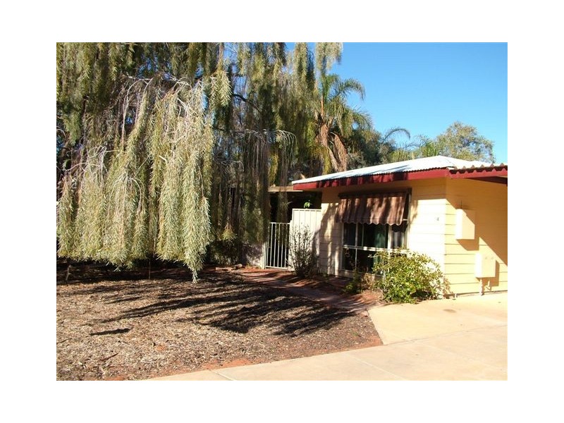 4 WIRRDA STREET, Roxby Downs SA 5725