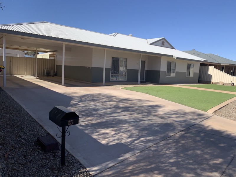 15 Swainsona Street, Roxby Downs SA 5725
