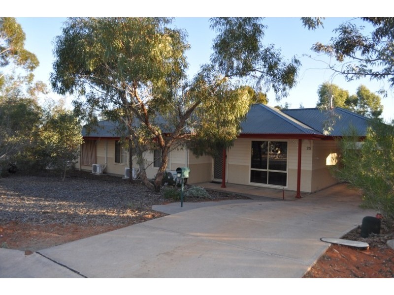 25 BOPEECHEE STREET, Roxby Downs SA 5725