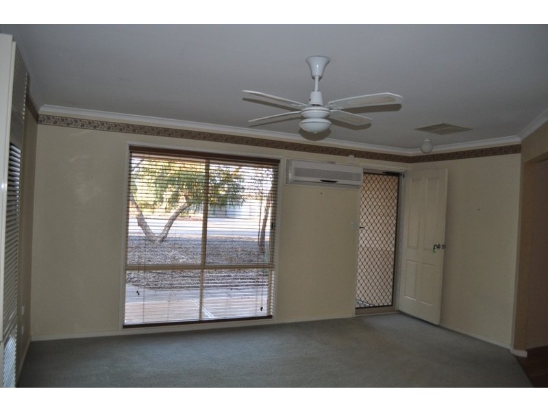 25 BOPEECHEE STREET, Roxby Downs SA 5725