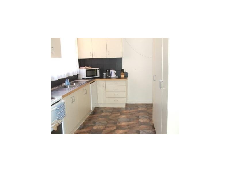 88 axehead rd, Roxby Downs SA 5725