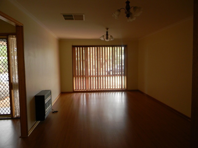 8 Hermit, Roxby Downs SA 5725