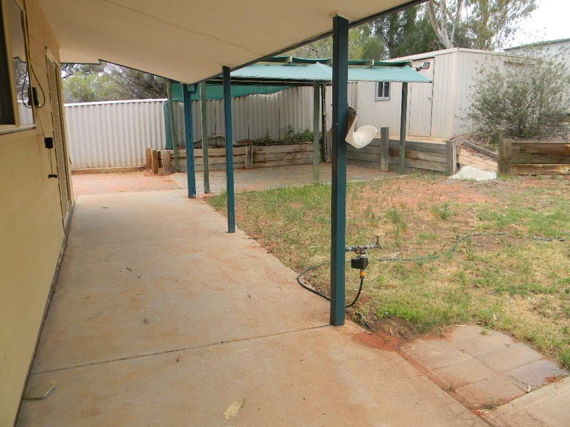 8 Hermit, Roxby Downs SA 5725