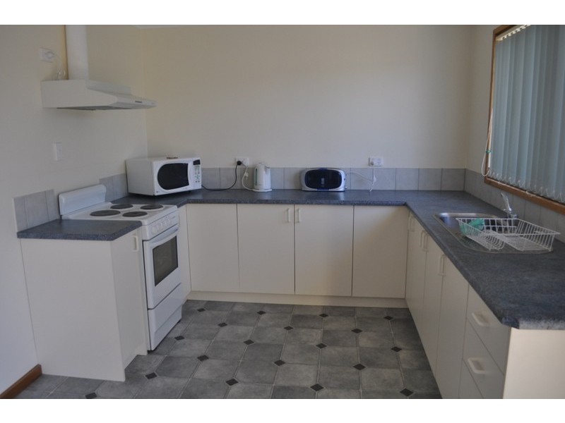 2 SALTBUSH , MYALL GROVE CARAVAN PARK, Roxby Downs SA 5725