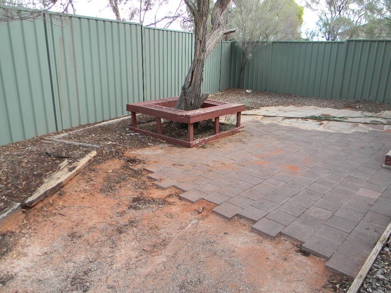 23 Native Pine, Myall Grove Caravan Park, Roxby Downs SA 5725