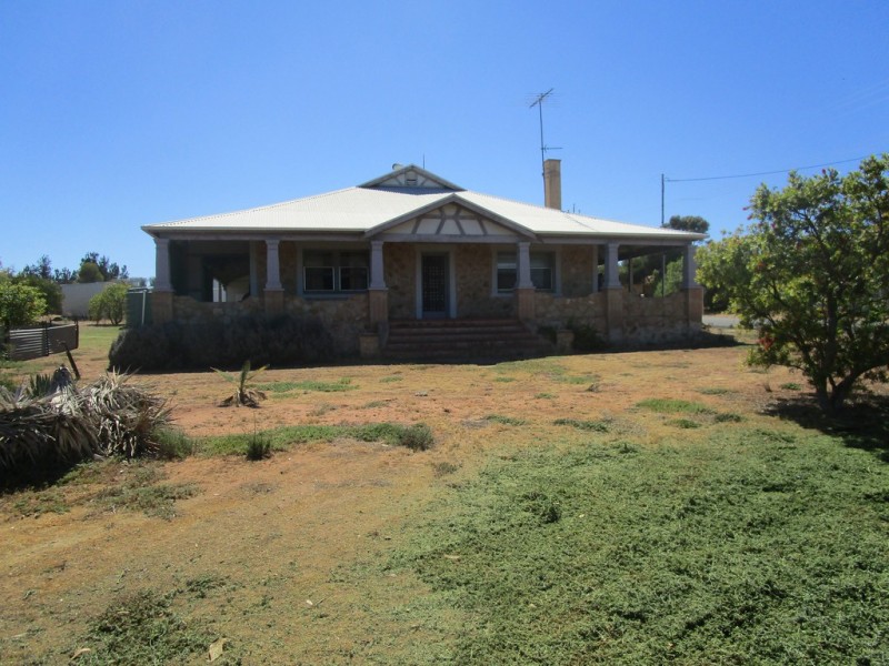 2-6 Horstmann Crescent, Swan Reach SA 5354