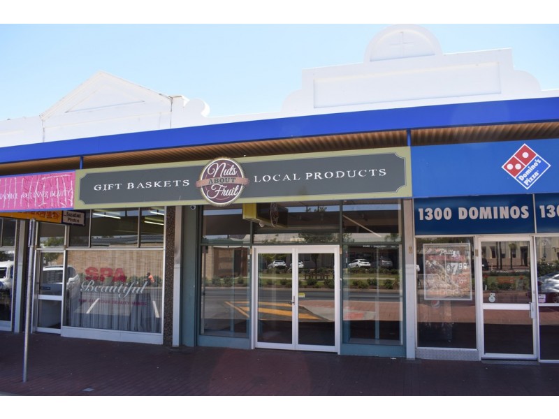 16 Renmark Ave, Renmark SA 5341
