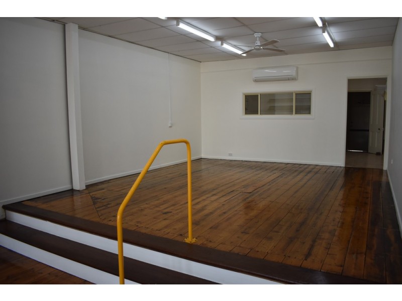 16 Renmark Ave, Renmark SA 5341