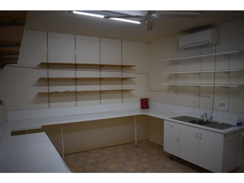 16 Renmark Ave, Renmark SA 5341