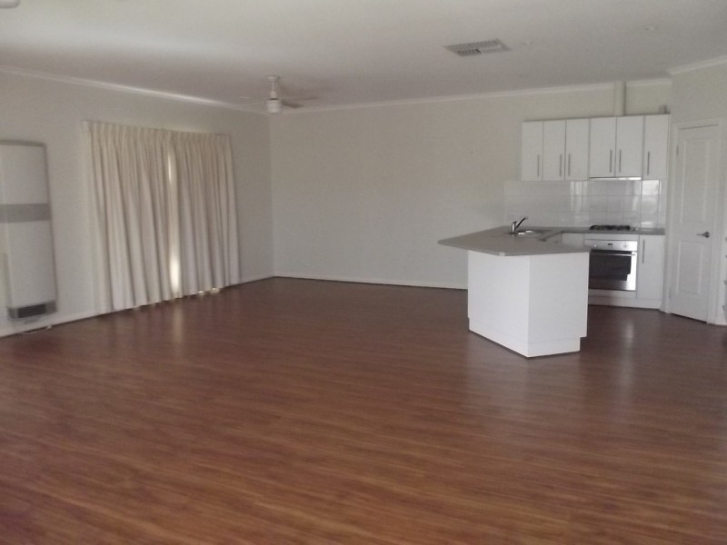 7 melia, Roxby Downs SA 5725