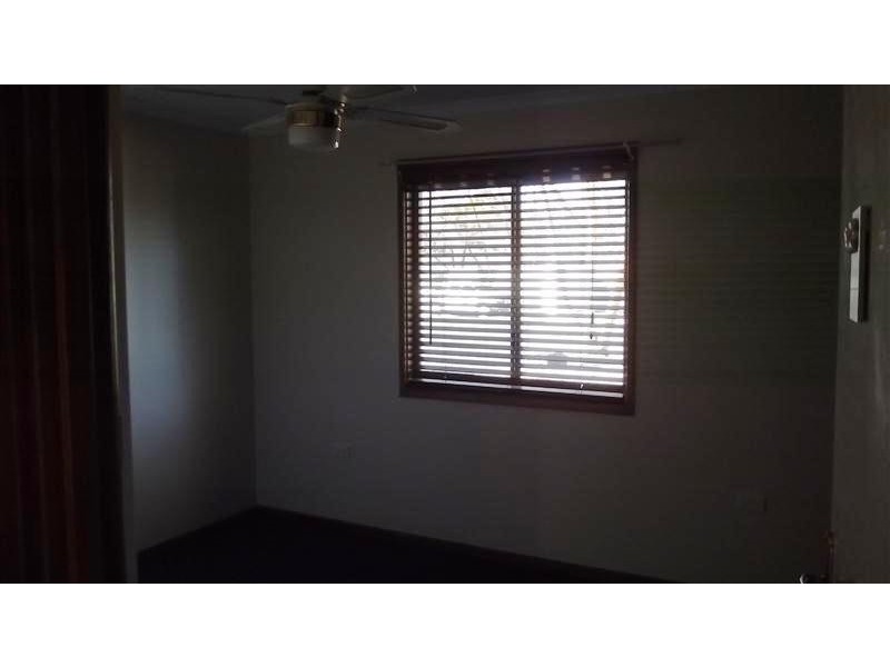 5 PIONEER DRIVE, Roxby Downs SA 5725