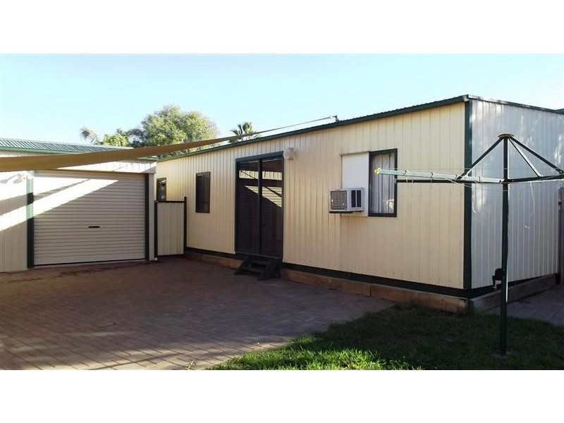 5 PIONEER DRIVE, Roxby Downs SA 5725