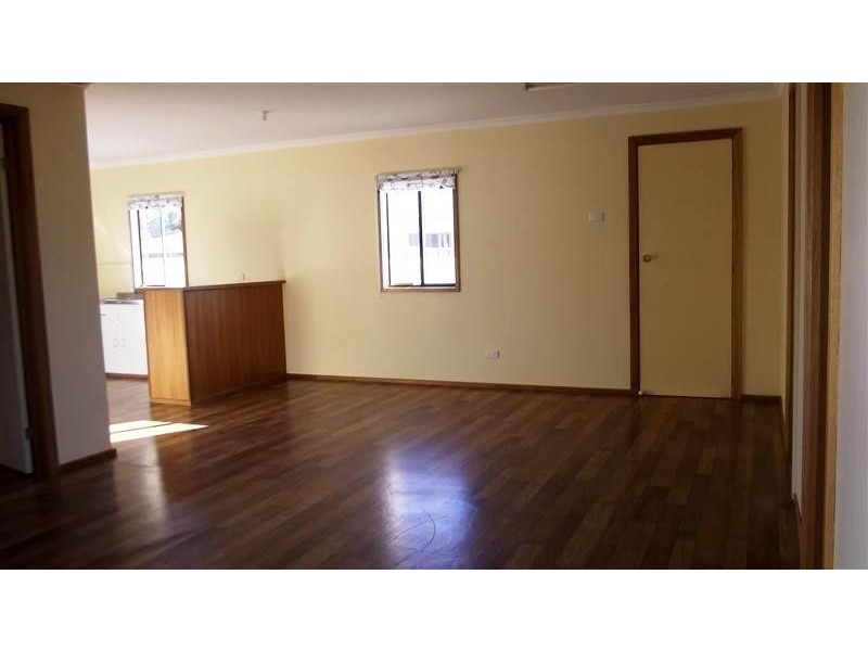 5 PIONEER DRIVE, Roxby Downs SA 5725