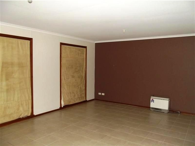 86 Axehead Road, Roxby Downs SA 5725