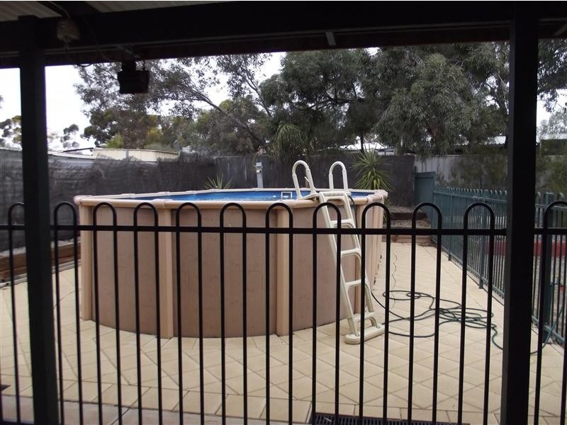 86 Axehead Road, Roxby Downs SA 5725