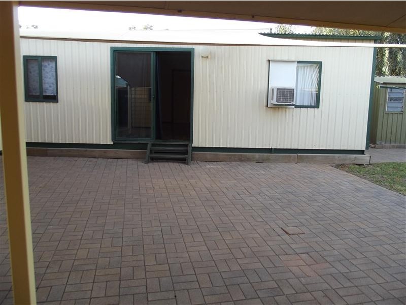 5 PIONEER DRIVE, Roxby Downs SA 5725