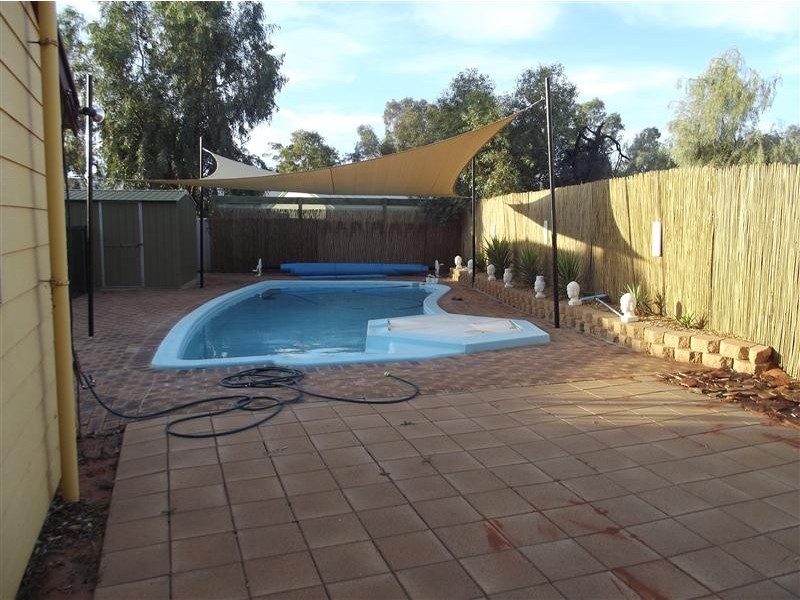 5 PIONEER DRIVE, Roxby Downs SA 5725
