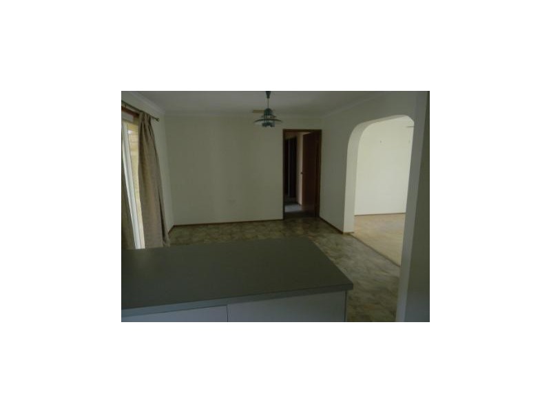 4 ROWE COURT, Roxby Downs SA 5725