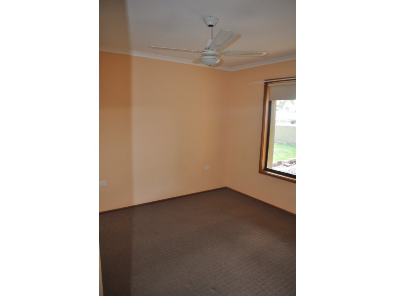 11 Bopeechee Street, Roxby Downs SA 5725