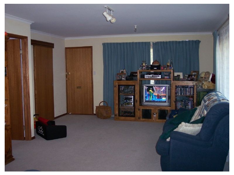 16 FINNISS STREET, Roxby Downs SA 5725