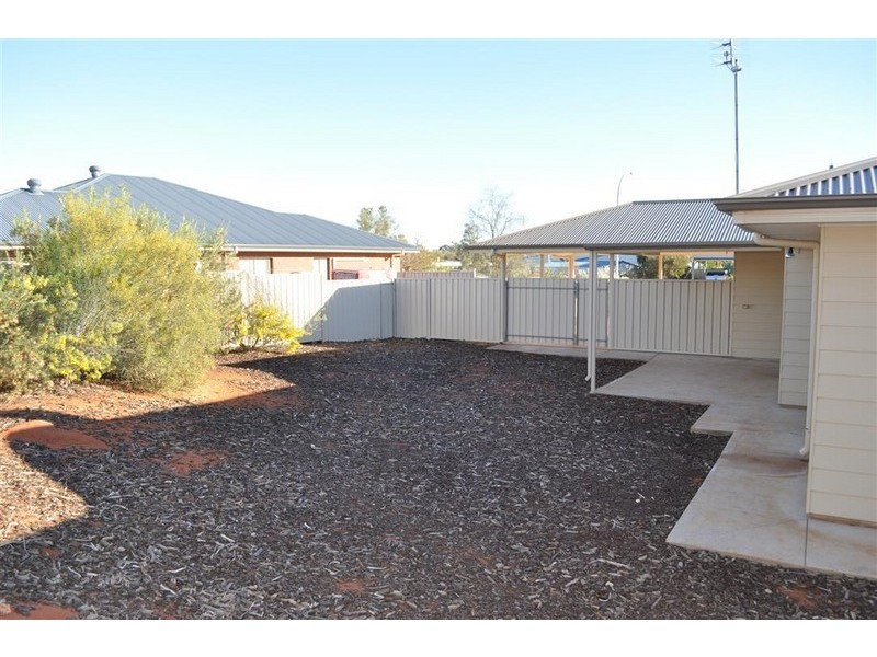 12 MULGA COURT, Roxby Downs SA 5725