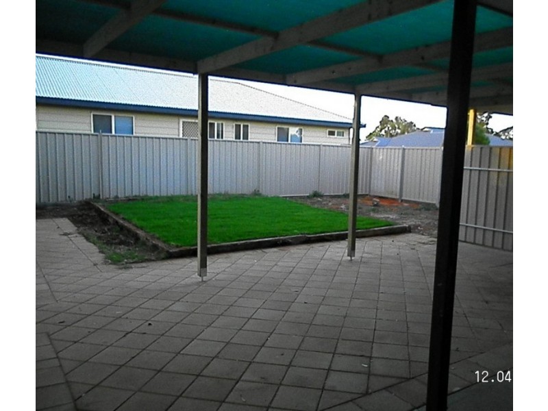 8 Eremophilia St, Roxby Downs SA 5725