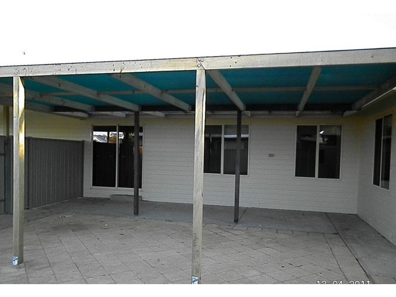 8 Eremophilia St, Roxby Downs SA 5725