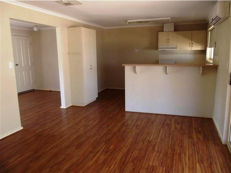 98 Stuart Road, Roxby Downs SA 5725