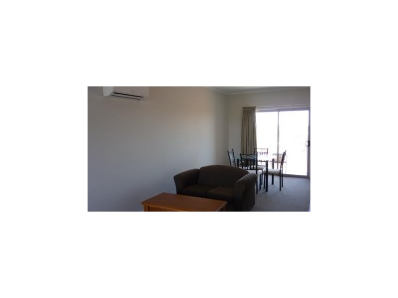 4 / 45-47 Stuart Road, Roxby Downs SA 5725