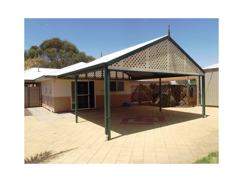 01 Santalum Way, Roxby Downs SA 5725