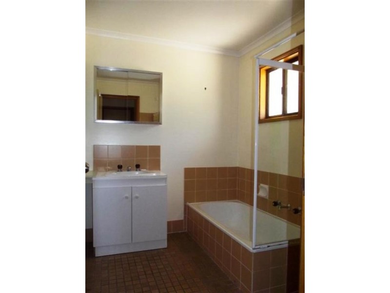 68 Pioneer Drive, Roxby Downs SA 5725