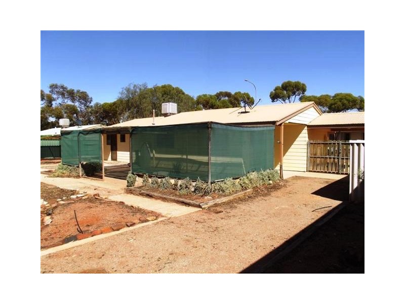 68 Pioneer Drive, Roxby Downs SA 5725