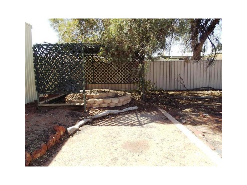 68 Pioneer Drive, Roxby Downs SA 5725