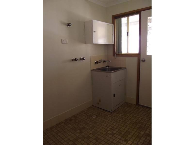 4  WIRRDA STREET, Roxby Downs SA 5725