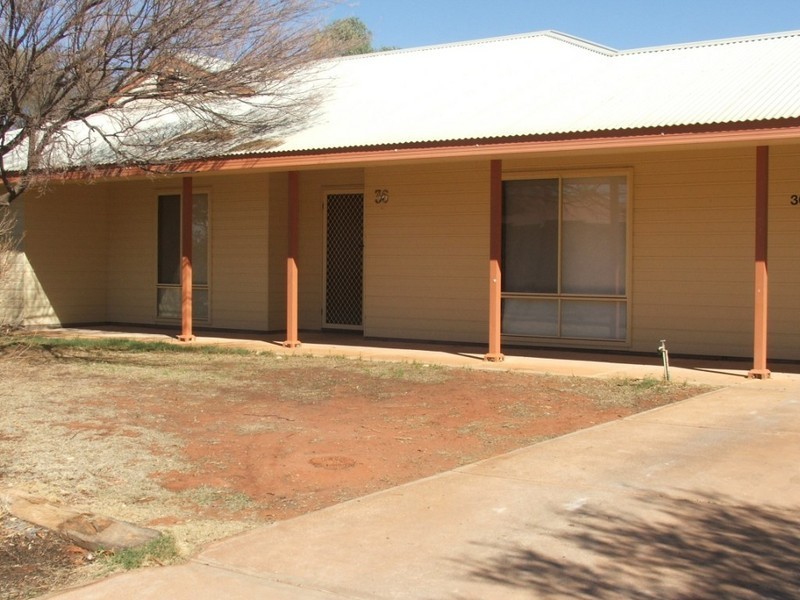 36 QUANDONG STREET, Roxby Downs SA 5725