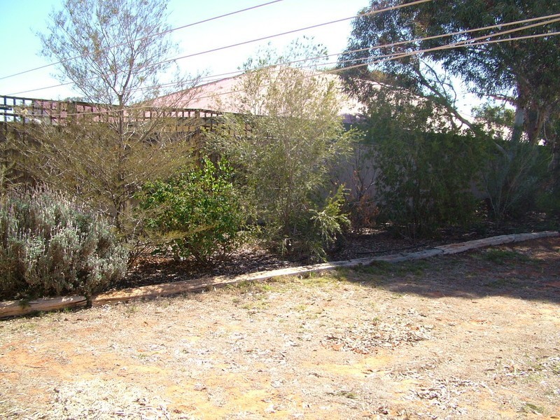 36 QUANDONG STREET, Roxby Downs SA 5725