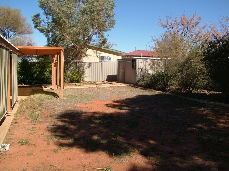 36 QUANDONG STREET, Roxby Downs SA 5725