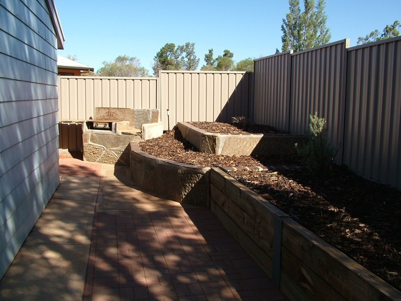 10 Wirra Street, Roxby Downs SA 5725