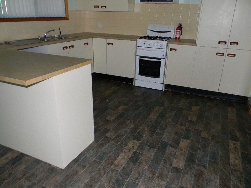 10 Wirra Street, Roxby Downs SA 5725